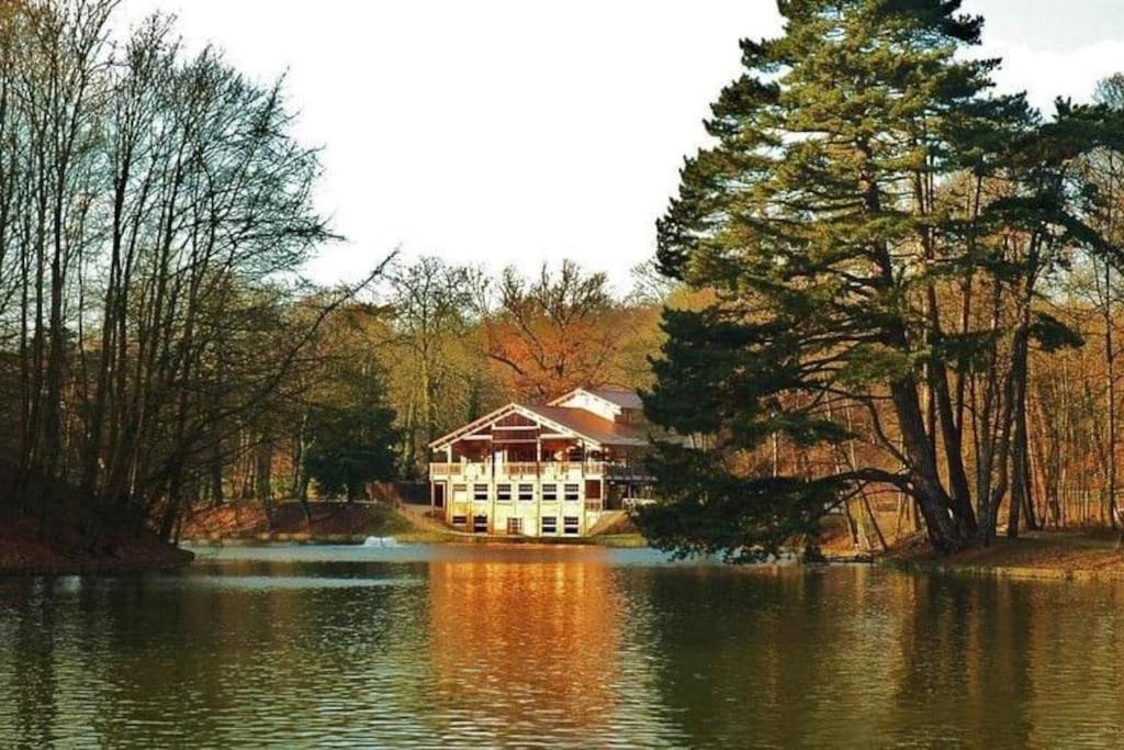 Chez La Baronne Apartment บรัสเซลส์ ภายนอก รูปภาพ